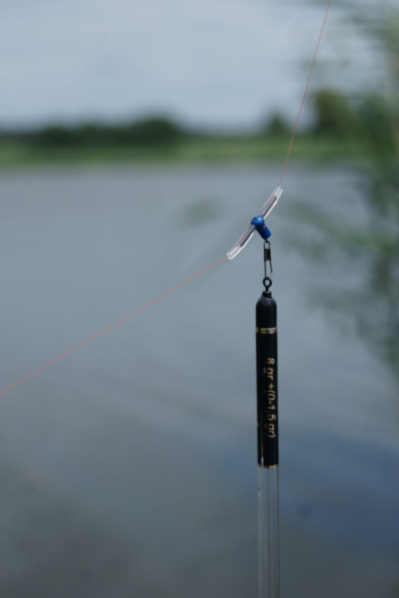 Waggler na łączniku typu T